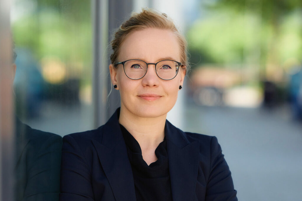Mareike Walther friendly portrait with direct eye contact, conveying approachability and professionalism